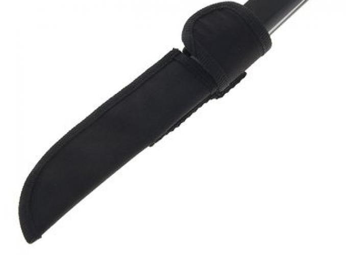 Нож разделочный, черная деревянная рукоять, на торце металлическое ухо, д.л. 12,8 см, д.р. 11,5 см
