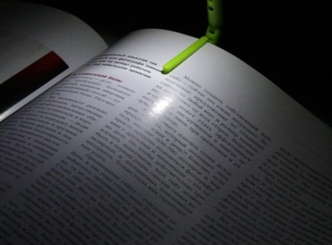 Лампа-прищепка для чтения, 1 диод, цвета МИКС