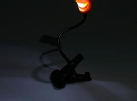 Лампа-прищепка, 1 диод, рассеиватель, 2 режима, цвета МИКС